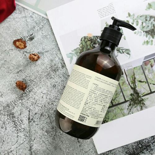 打造健康、清潔、養(yǎng)護(hù)兼?zhèn)涞哪惺孔o(hù)膚體系